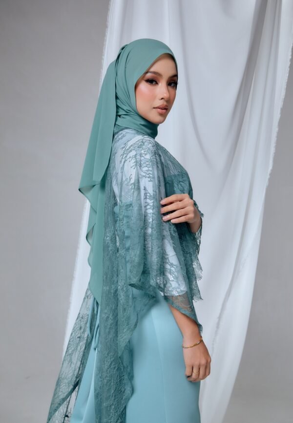 LUNA SERIES IN TEAL GREEN